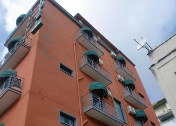 Fly Boutique Hotel Naples